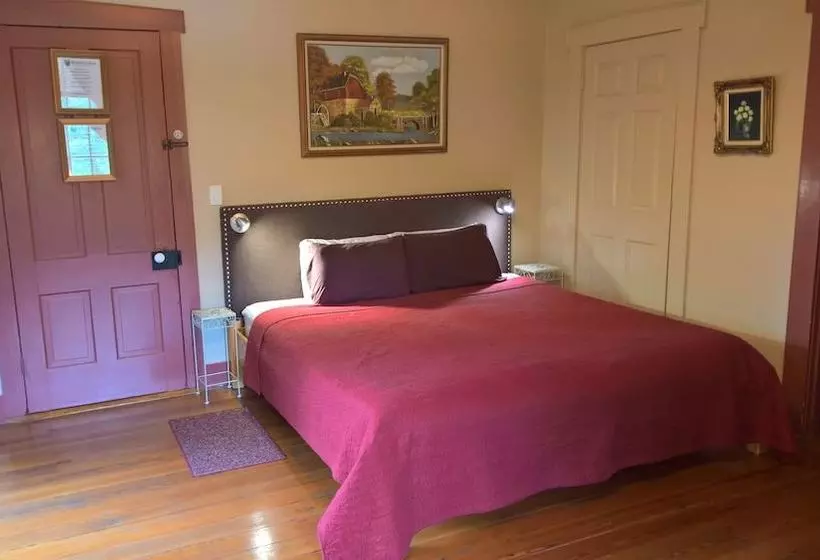 تختخواب و صبحانه Alpenhorn Gasthaus