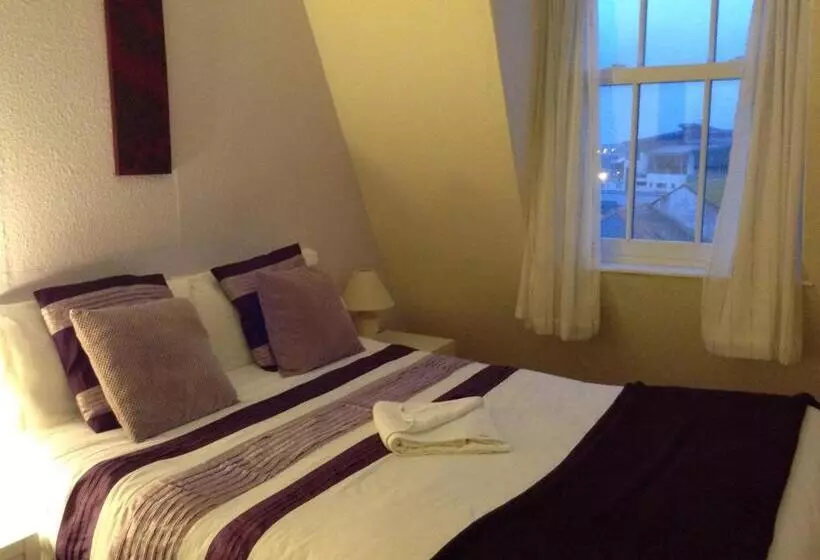 ベッドアンドブレックファースト Citadel House