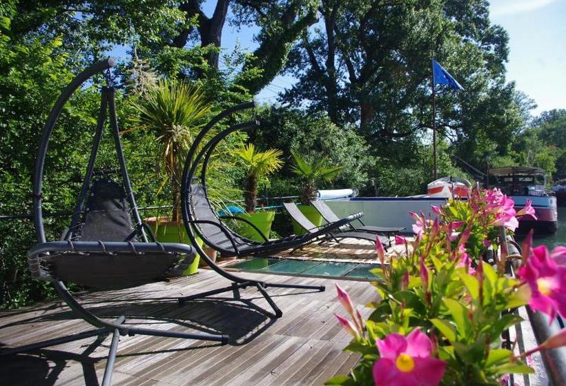 ベッドアンドブレックファースト Péniche Le Hasard