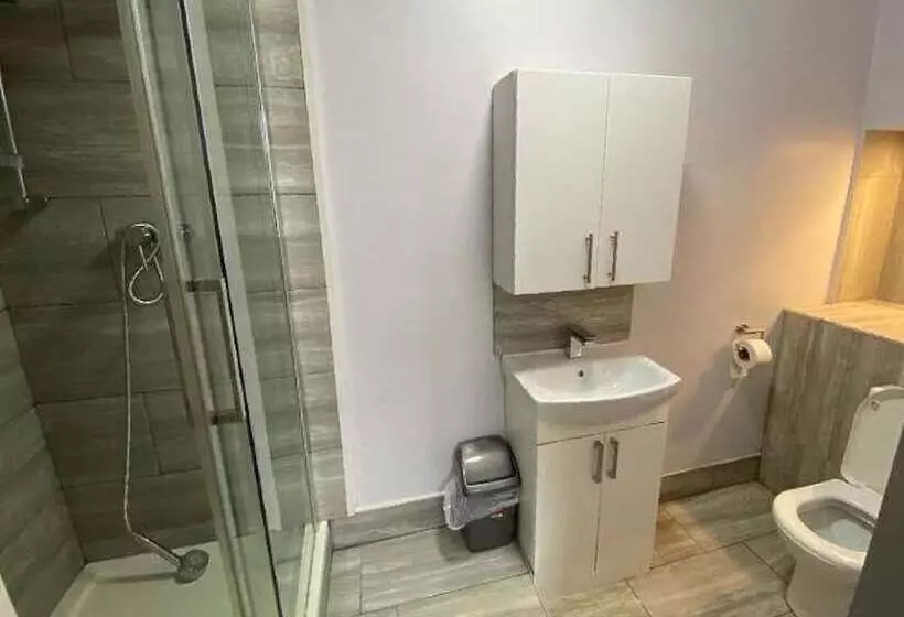 Hostelli The Bull On The Bridge