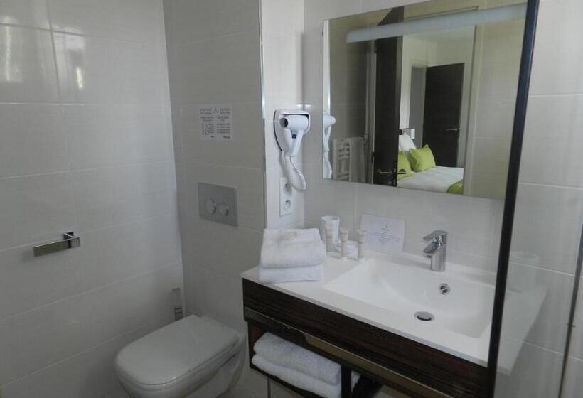 هتل Corniche Du Liouquet