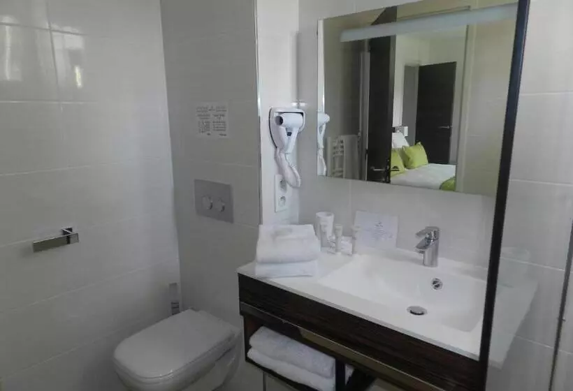 Hotelli Corniche Du Liouquet