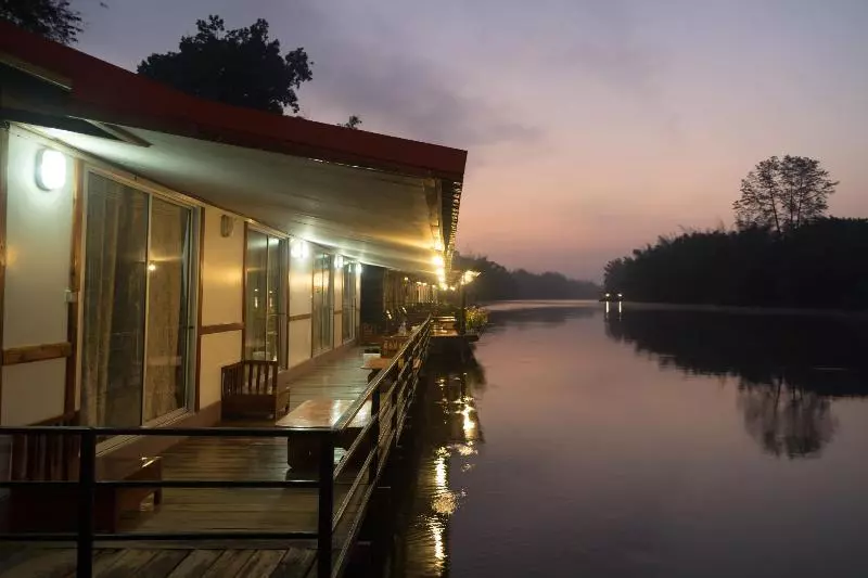 Hotelli Khaothone River View Resort