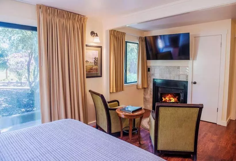 Inn At Buckhorn Cove