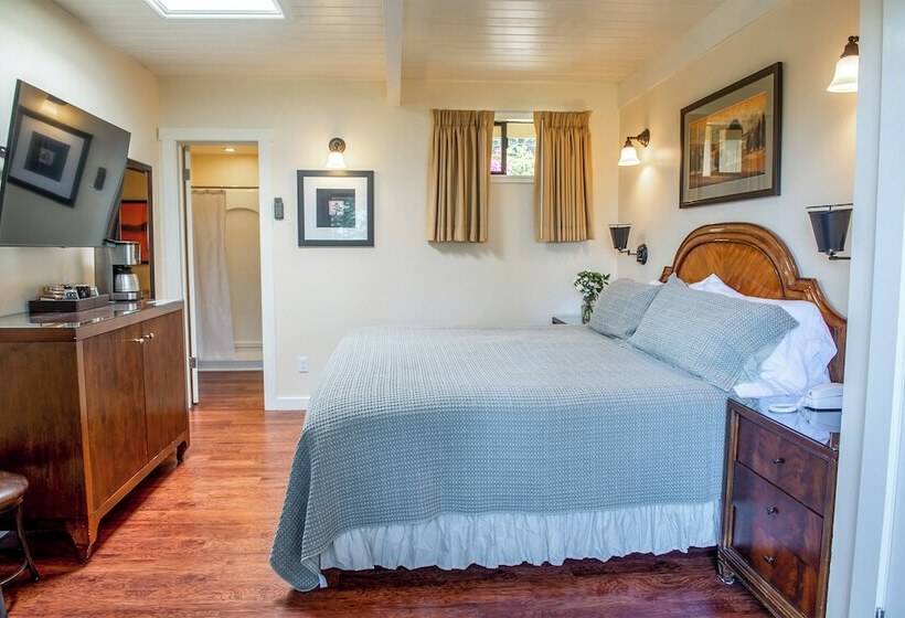 Inn At Buckhorn Cove