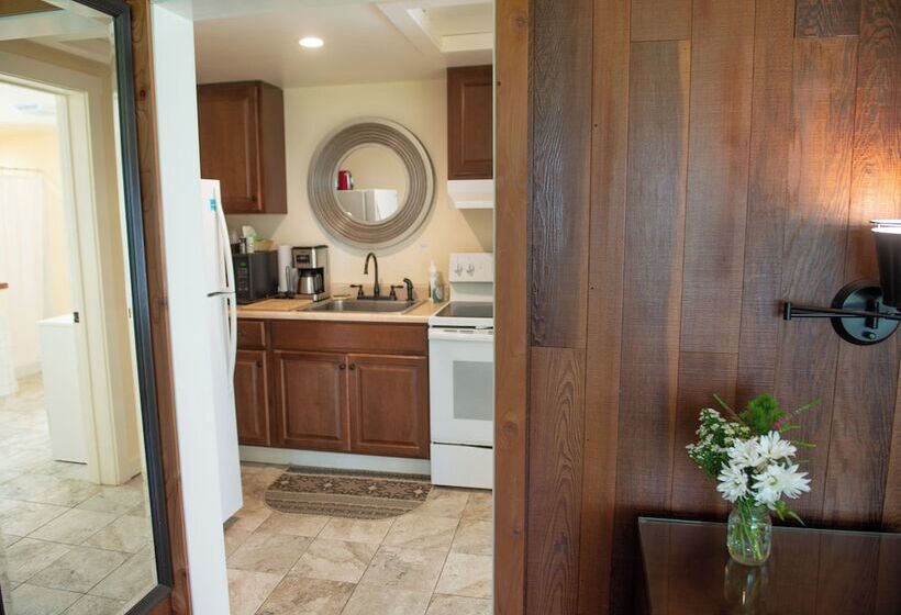 Inn At Buckhorn Cove