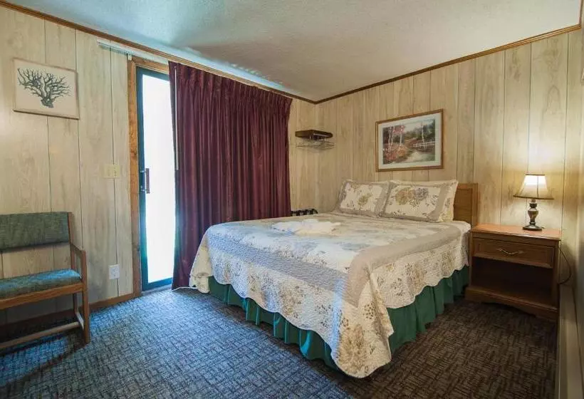 Profile Motel & Cottages