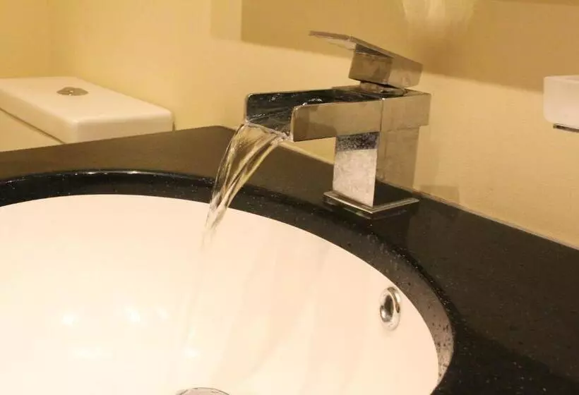 The Anchorage & The Tackleshed