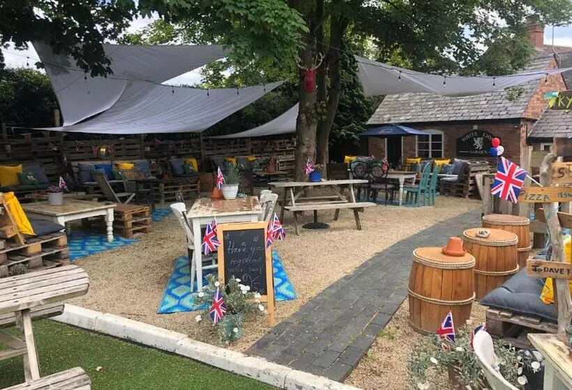 The White Lion Inn