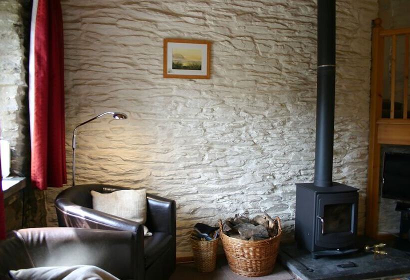 Troedyrhiw Holiday Cottages