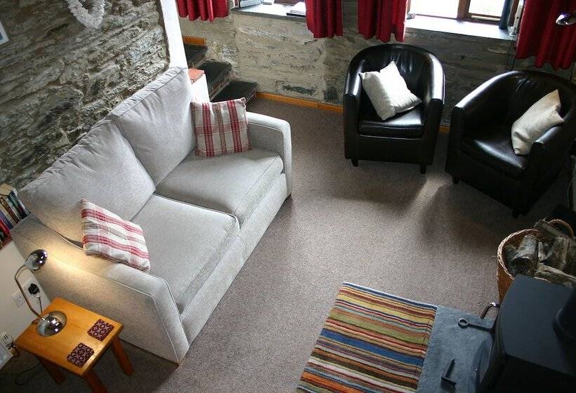 Troedyrhiw Holiday Cottages