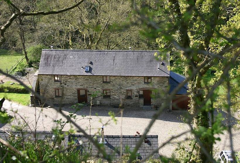 Troedyrhiw Holiday Cottages