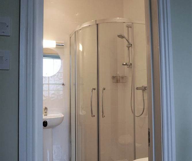 Wentworth House B & B