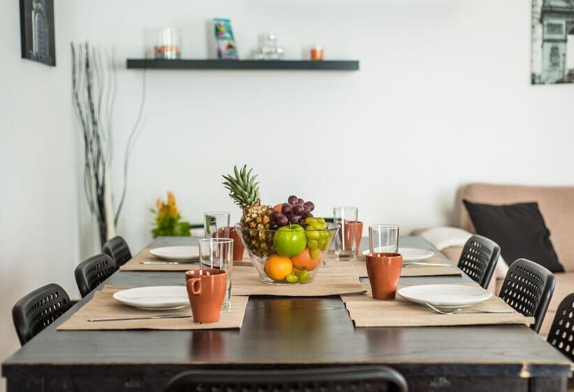 ユースホステル Bhavana Surf House