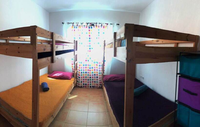 ユースホステル Bhavana Surf House