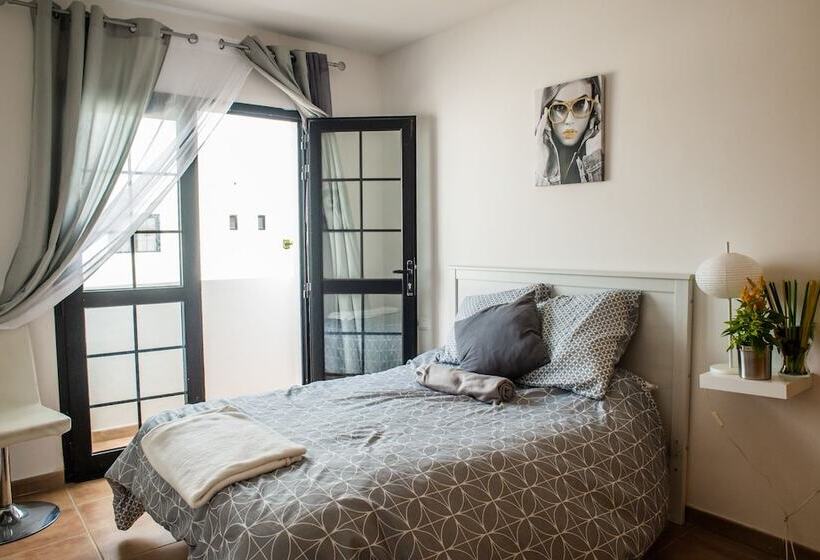 ユースホステル Bhavana Surf House