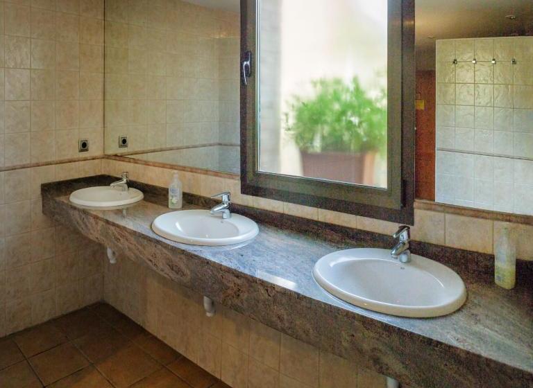 Albergue San Saturnino