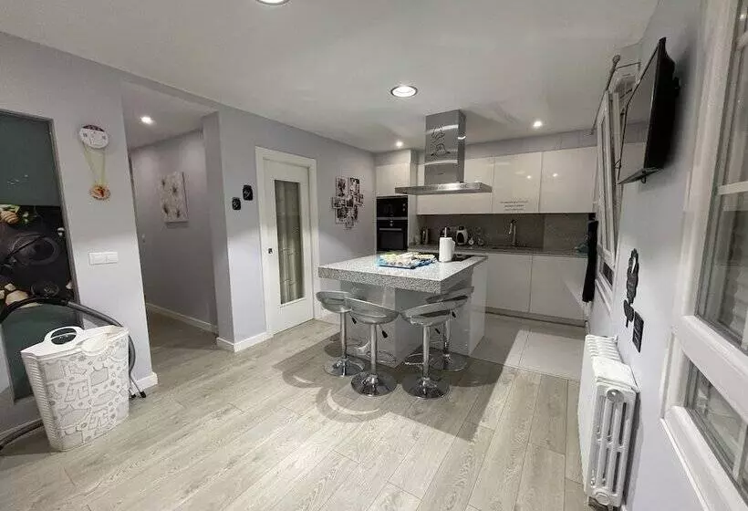 تختخواب و صبحانه La Rosa Azul Rooms