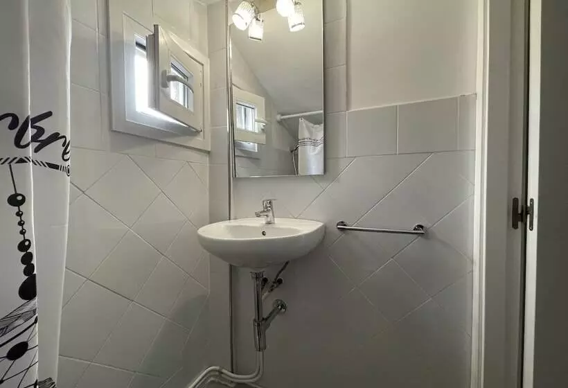 تختخواب و صبحانه La Rosa Azul Rooms