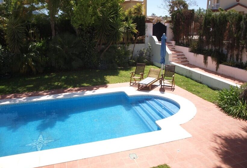 住宿加早餐  Palms And Lights