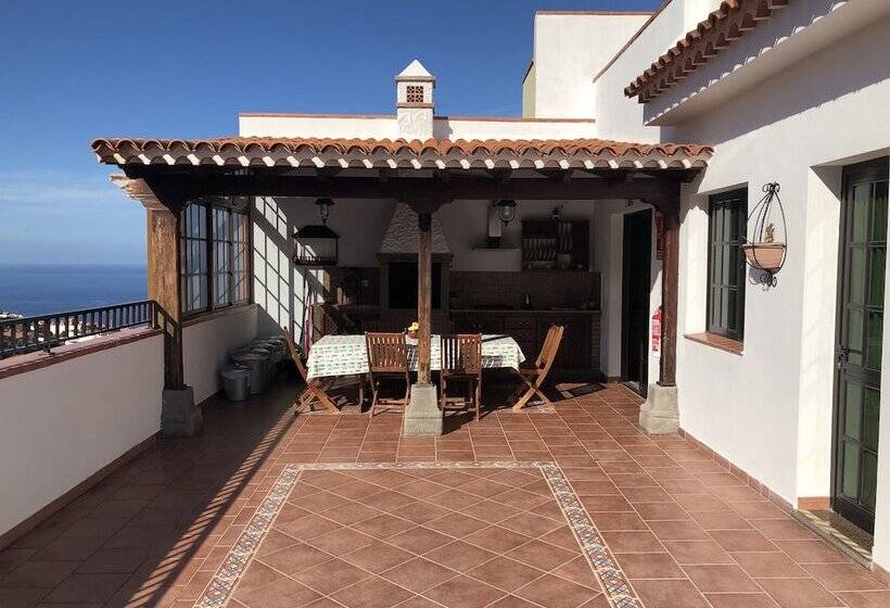 Canary Bio Hostel Tenerife