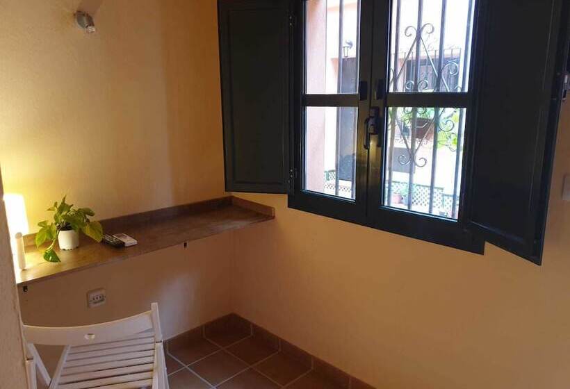 مسافرخانه Alojamiento Rural Flamingo