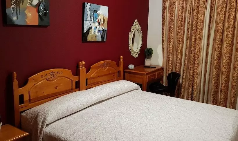 Hostal Plaza