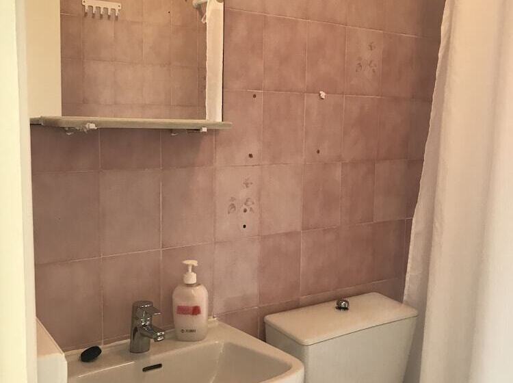 Hostal Restaurante Tarín