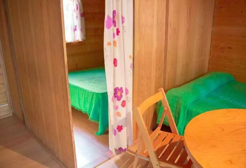 Hotelli Camping La Ardilla Roja