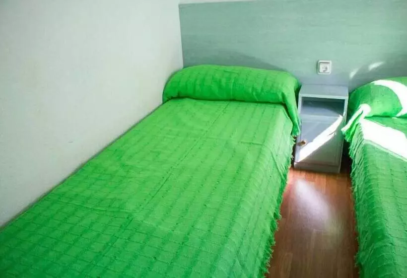 Hotelli Camping La Ardilla Roja