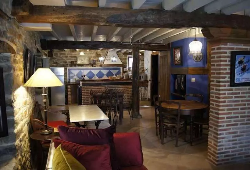 ホテル La Casa Encanto