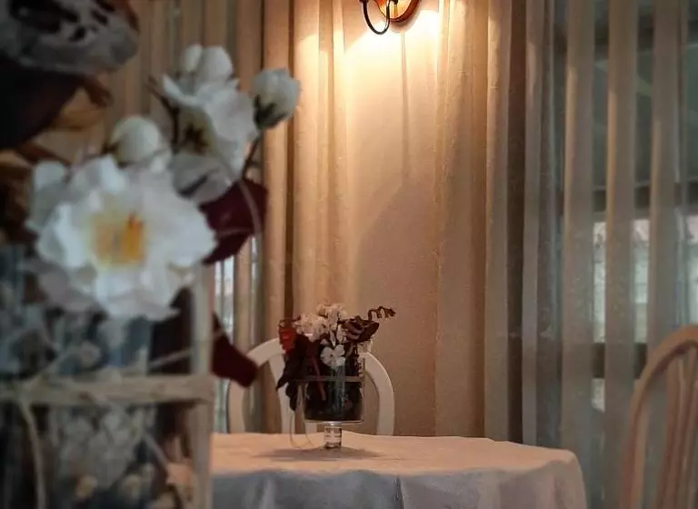 تختخواب و صبحانه Posada Marina