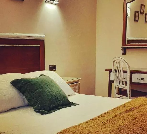 تختخواب و صبحانه Posada Marina