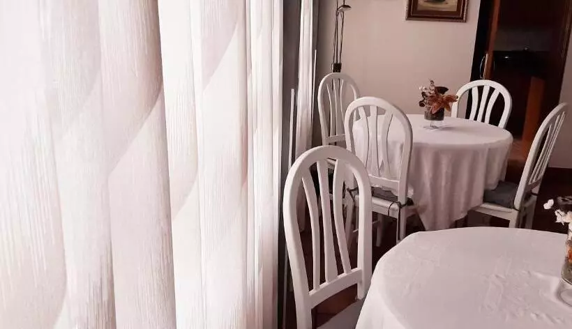 تختخواب و صبحانه Posada Marina