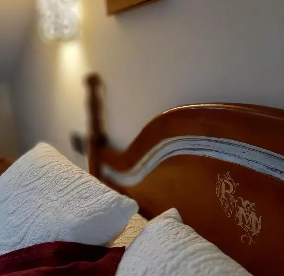 تختخواب و صبحانه Posada Marina