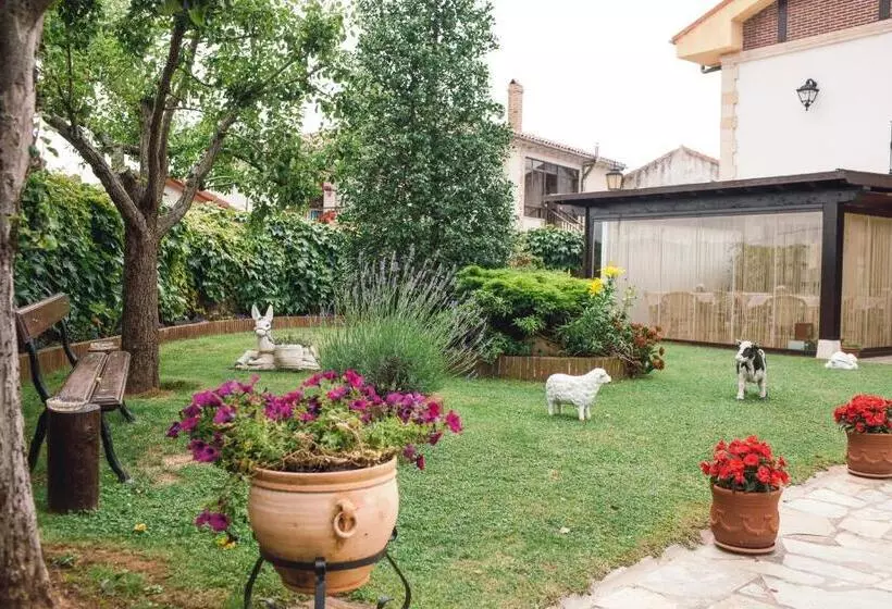 تختخواب و صبحانه Posada Marina