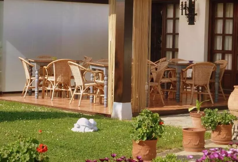 تختخواب و صبحانه Posada Marina