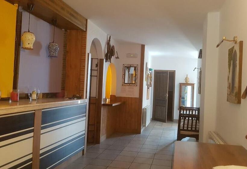 مسافرخانه La Alberquilla