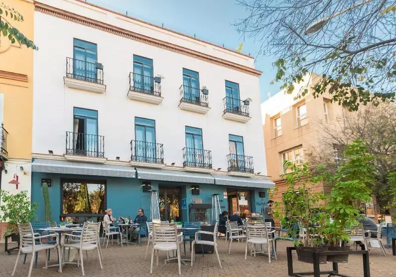 簡易ホテル The Corner House