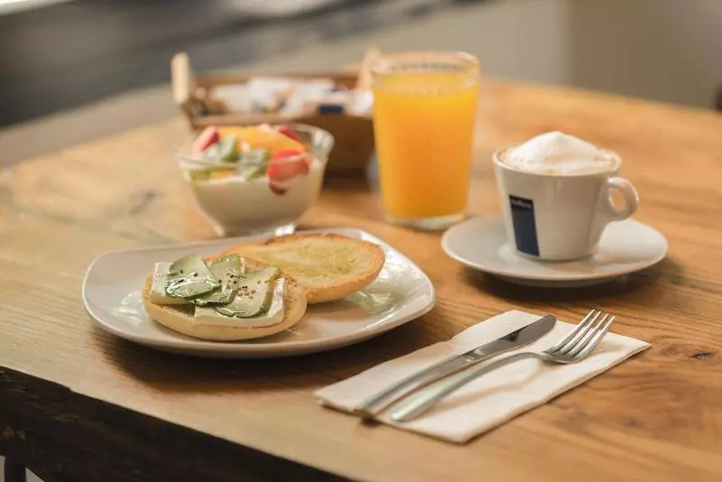 簡易ホテル The Corner House