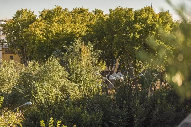 簡易ホテル The Corner House