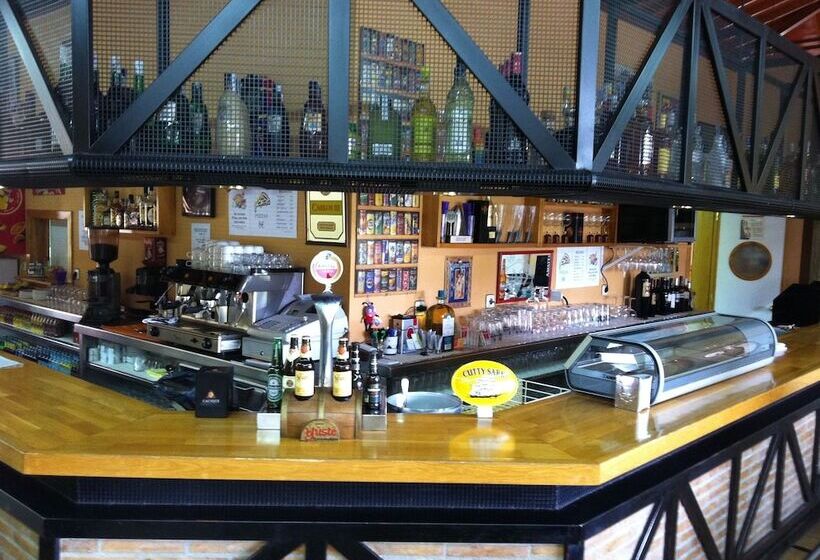 בית מלון כפרי Camping El Concurso