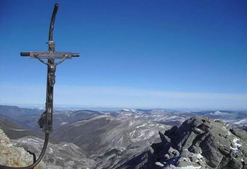 Hotelli C.t.r. Camino De La Fuentona