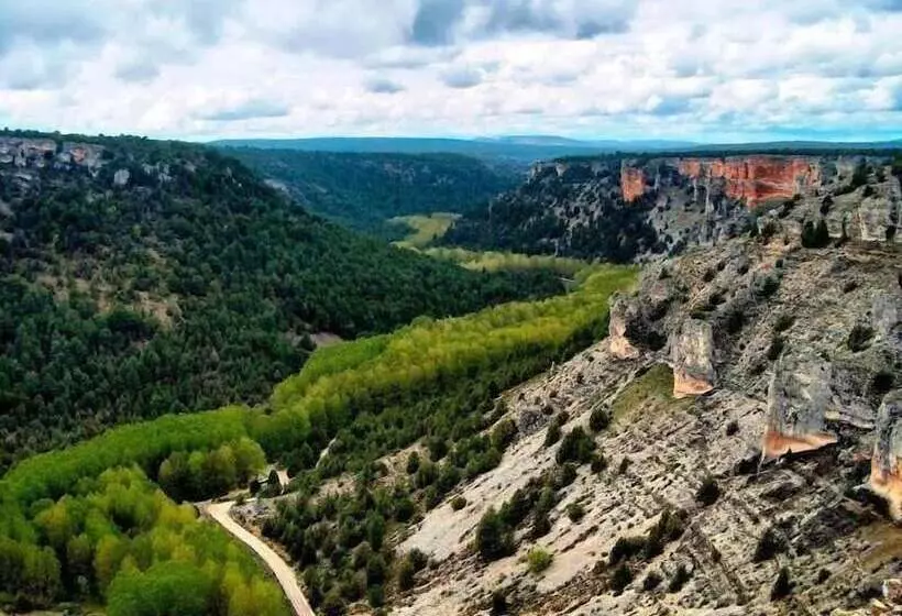 Hotelli C.t.r. Camino De La Fuentona