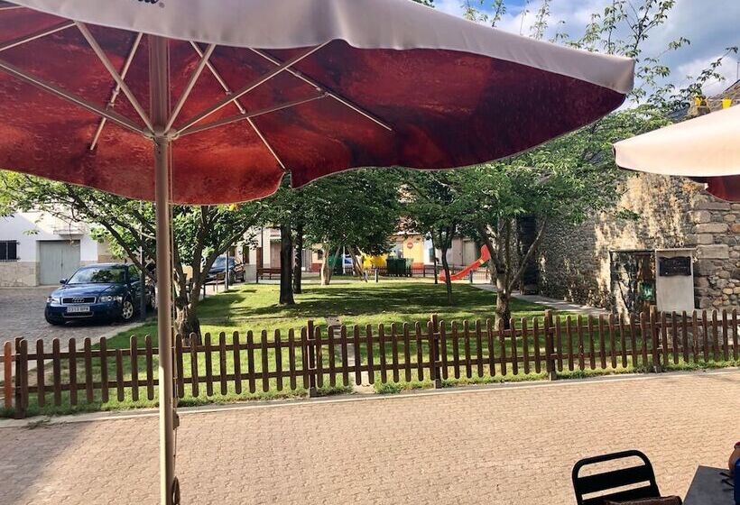 پانسیون Saint James Way