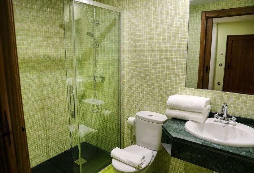 پانسیون Saint James Way