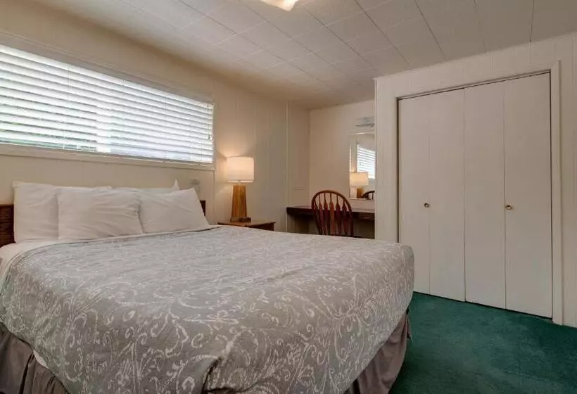 Ester Lee Motel