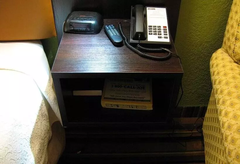 هتل Inn At Portland