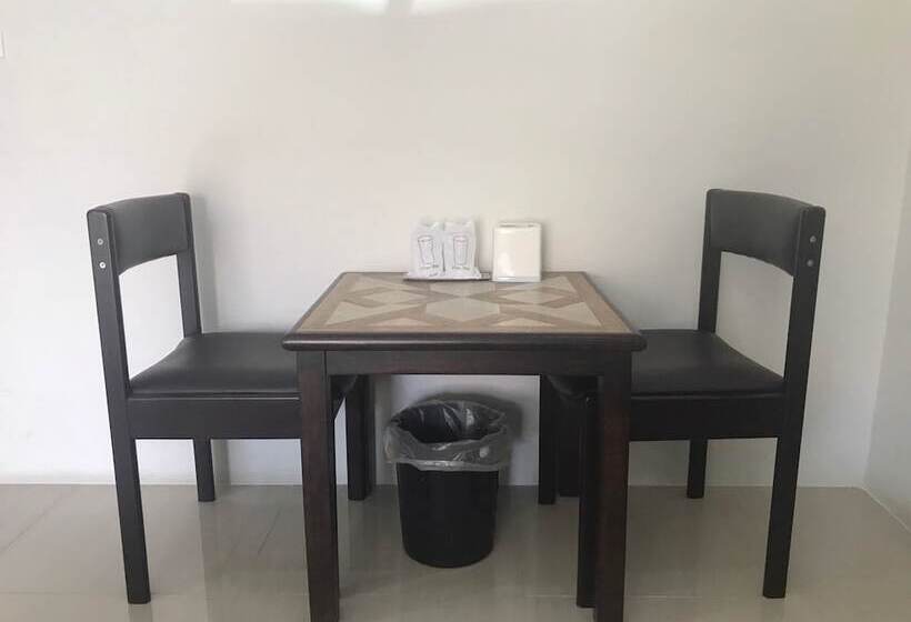 Hotel Nonriver Place