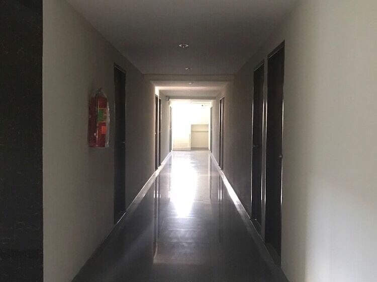 Hotel Nonriver Place